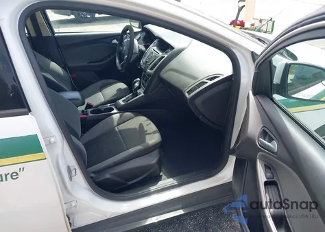 2014 Ford Focus Se from USA, damaged, VIN 1FADP3K2XEL376052